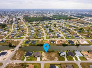 132 NE 6th St, Cape Coral, FL 33909