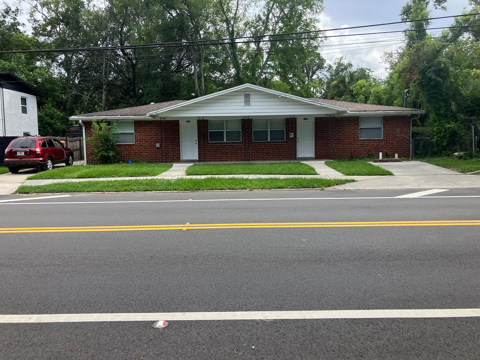 2 bed, 900 sqft, $1,400 — Photo 1