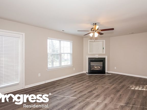 5th image of 2738 Black Walnut Ln