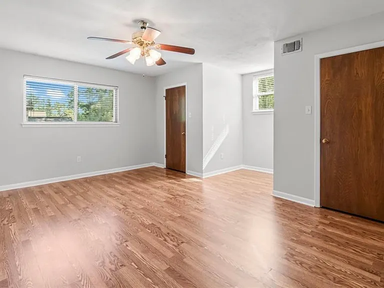 Upstairs Bedroom 1