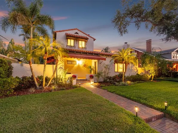 636 15th Ave NE, Saint Petersburg, FL 33704