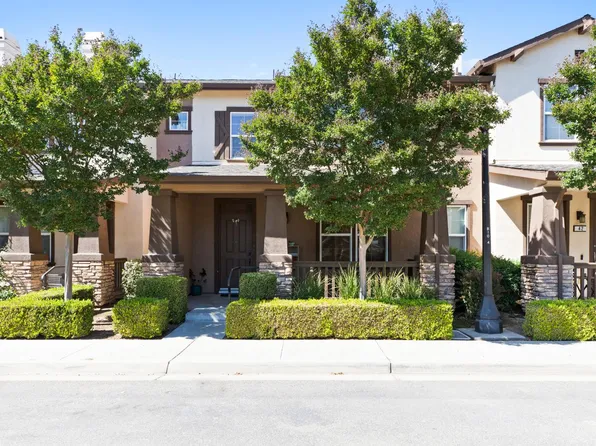 980 Silver Spur Cir Unit 43, Oakdale, CA 95361