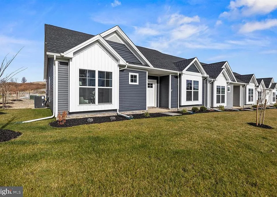 137 Coastal Dr #73