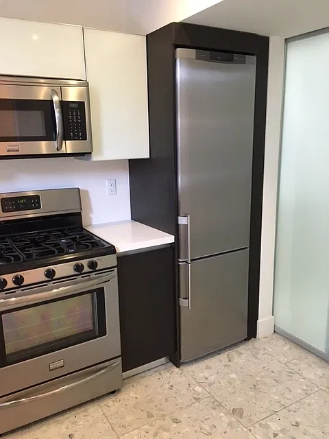 2 bed, 1253 sqft, $4,200 — Photo 4