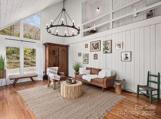 1469 Old Fort Rd, Fairview, NC 28730