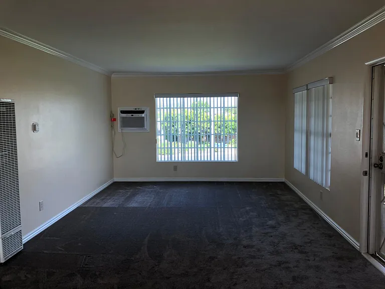 2502 W Via Corona #1/2 — Photo 15