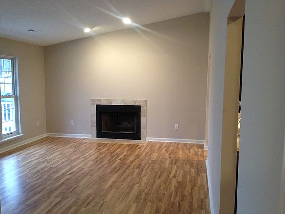 2nd image of 3824 Clay St