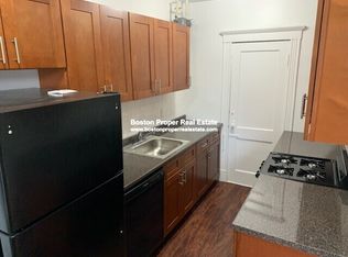 235 Park Dr APT 35, Boston, MA 02215