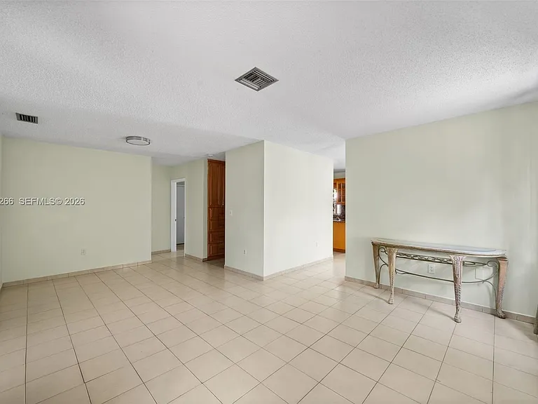 13 SW 97th Pl — Photo 15