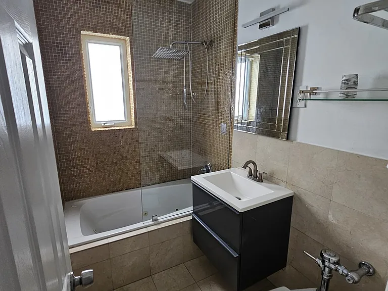 747 Lenox Ave #2 — Photo 10