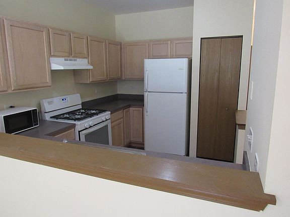 4th image of 3134 Falling Waters Ln Unit 3134