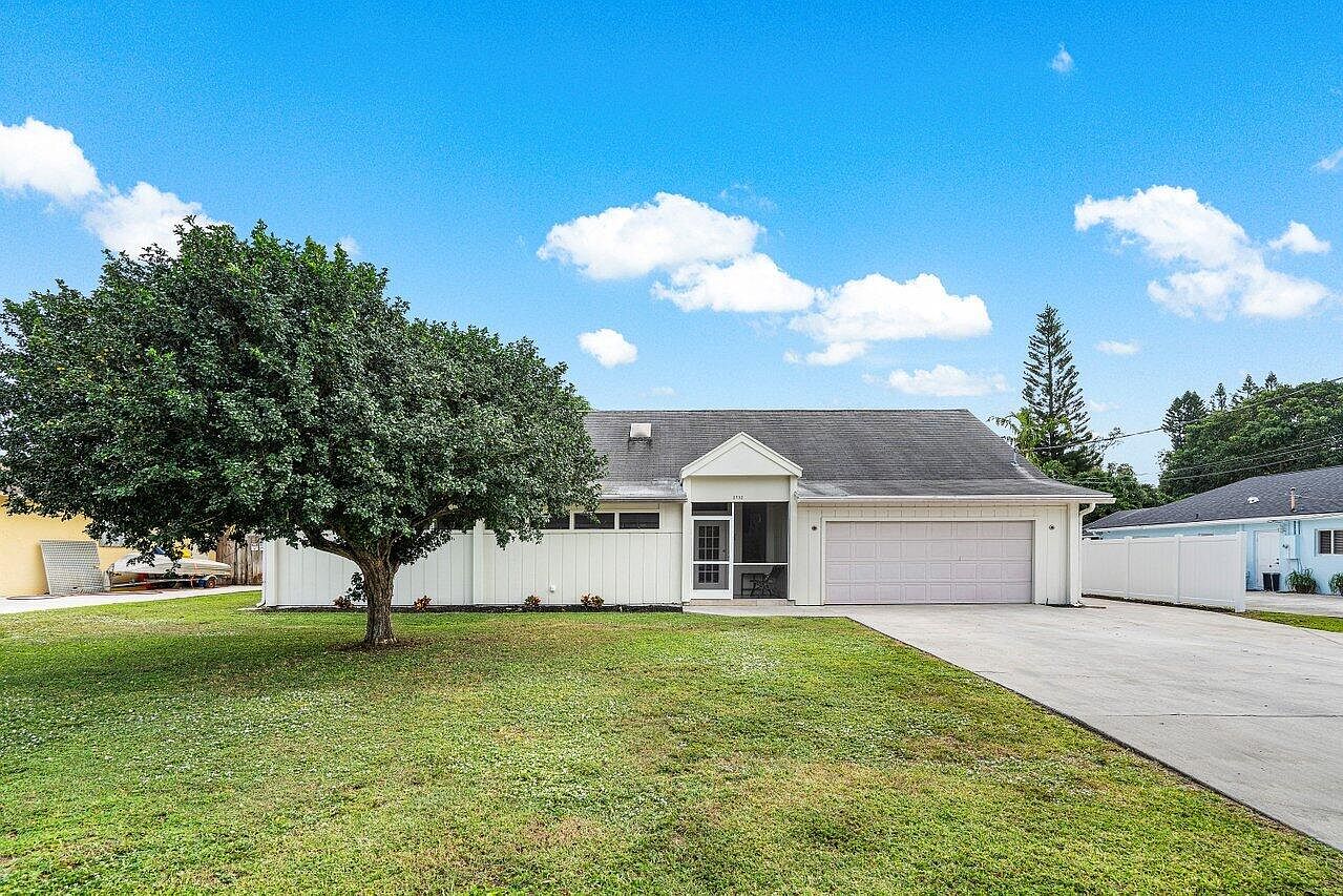 2732 Northside Drive, Lake Worth, FL 33462 | Zillow