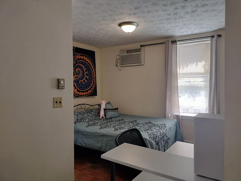 55 Rutherford Ave #3 — Photo 3