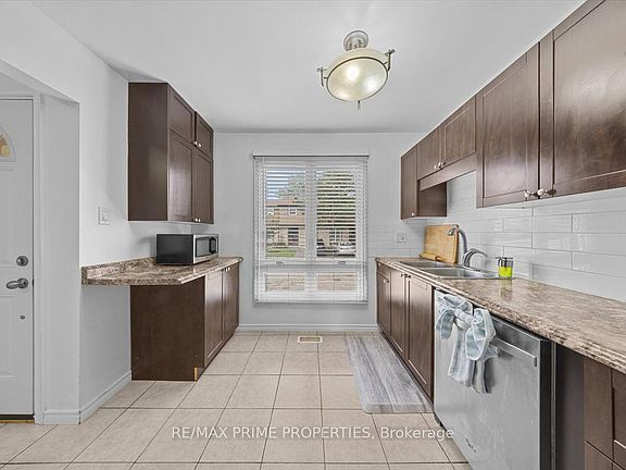 4th image of 6252 Castille Ct #29