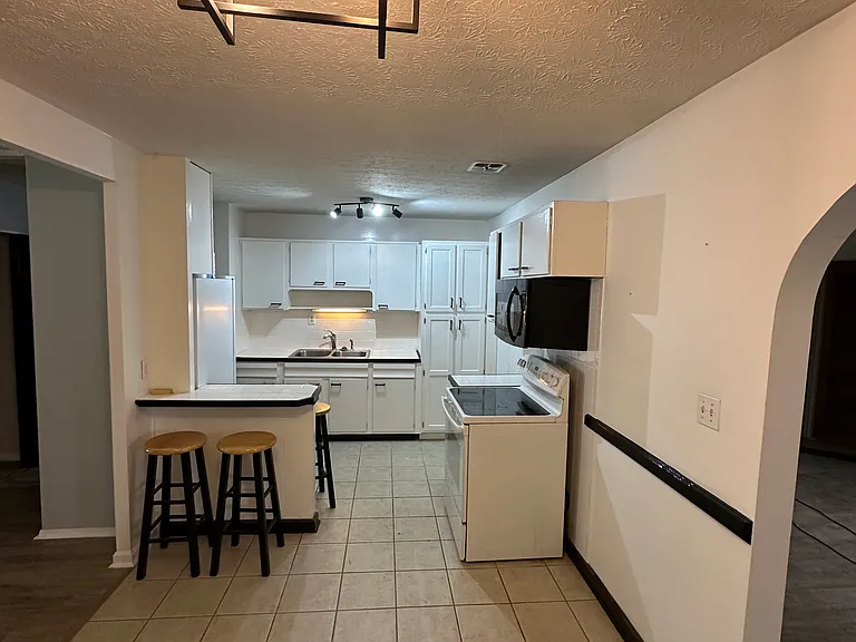 4205 Chambers Way — Photo 5