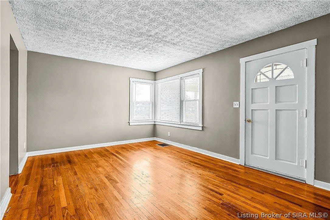2 bed, 866 sqft, $1,250 — Photo 2
