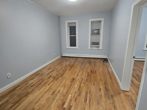 237 Lexington Avenue image 2 of 7