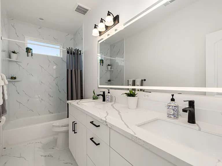 1306 Grove St — Photo 25