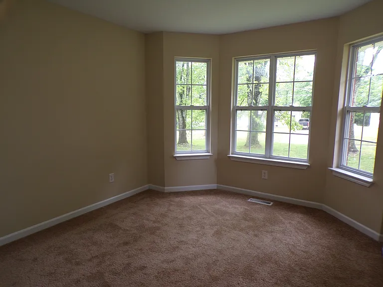 1425 Hammerhill Rd — Photo 11