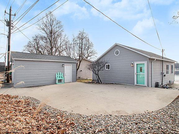 3rd image of 71091 Michigan Blvd