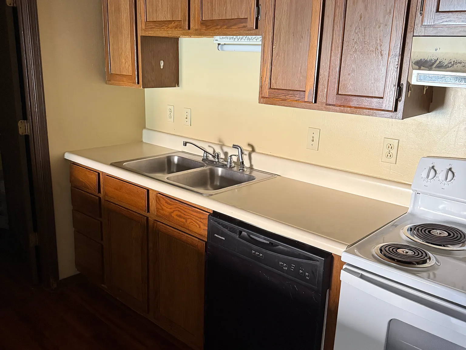 2 bed, 912 sqft, $1,100 — Photo 3