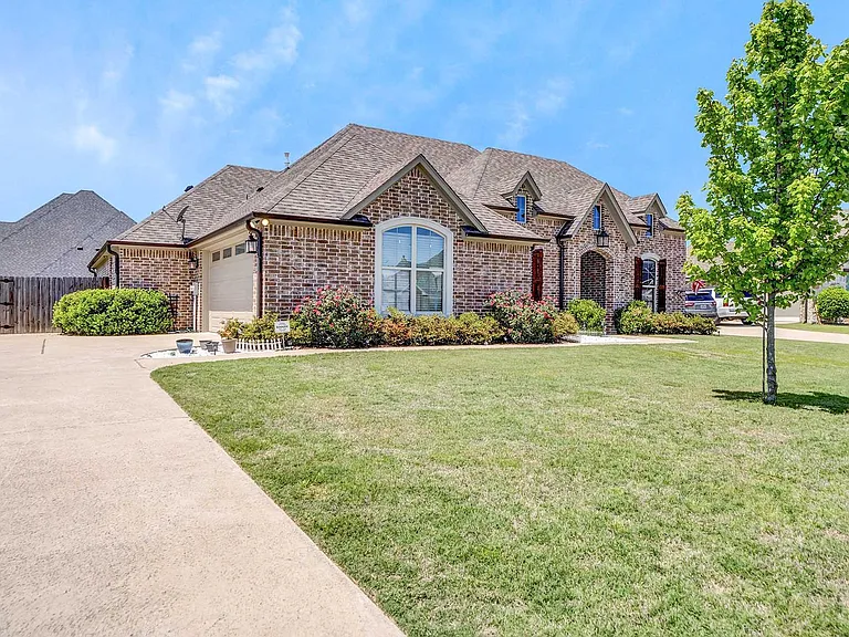 7325 Simms Creek Ct — Photo 3