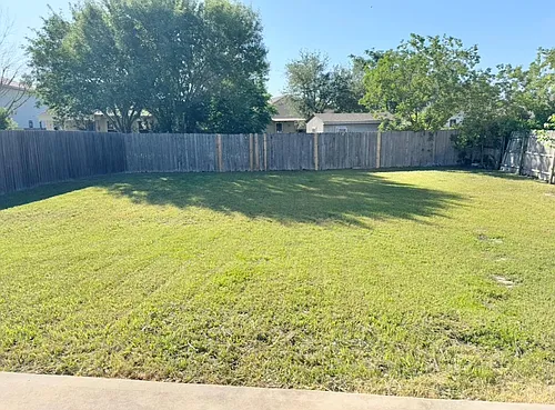 109 Gillespie Ln Photo 1