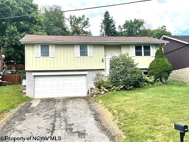 273 Randolph Rd photo 1