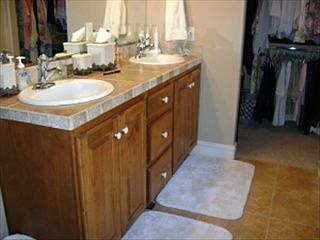 4th image of 29 N Charbonne Dr