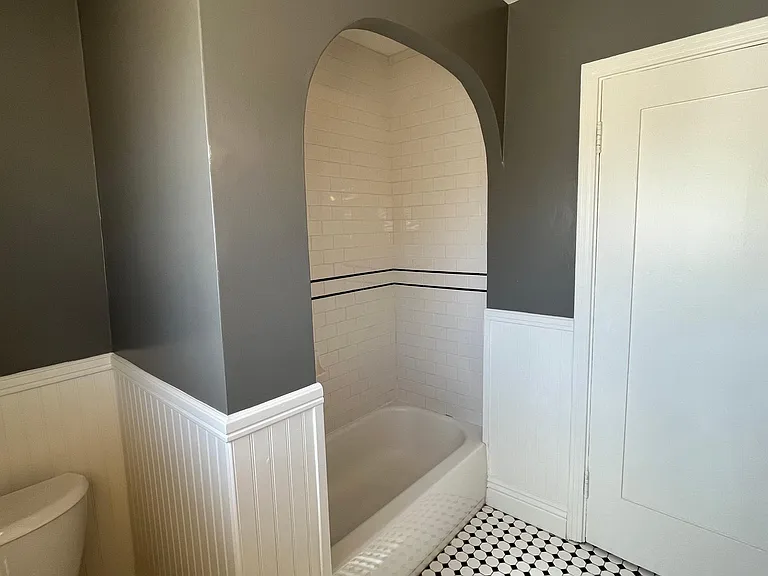 1555 Campus Rd — Photo 12