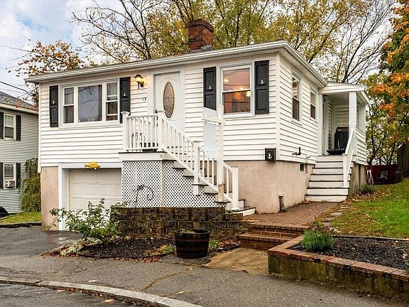 2nd image of 15 Bertuccio Ave