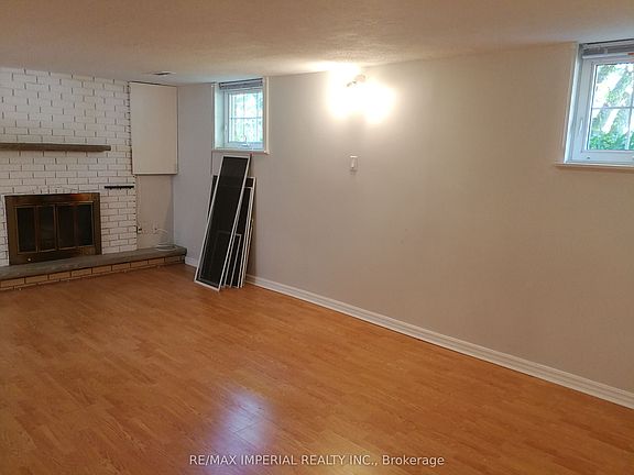 5th image of 22 Miller Rd