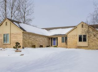 8436 Sandfield Ct, Dexter, MI 48130