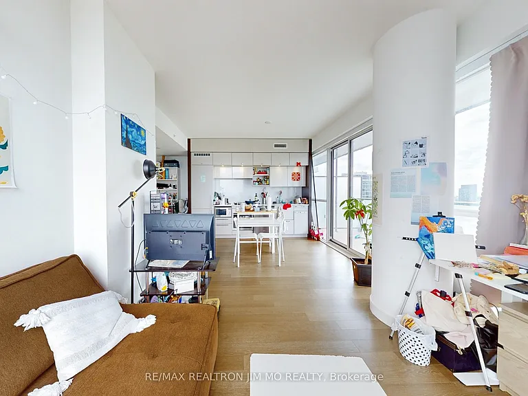 15 Grenville St #3503 — Photo 17