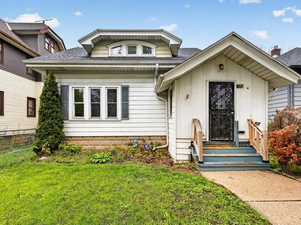 2454 N 49th STREET, Milwaukee, WI 53210