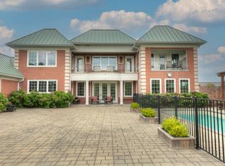 7453 Laprairie Ln, Ann Arbor, MI 48103