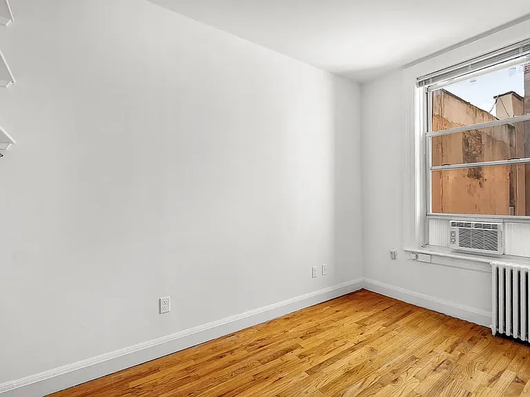 150 Sullivan St #32 — Photo 4
