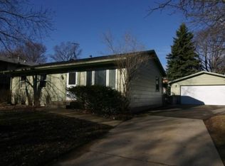 2711 Edelweiss Rd, Rockford, IL 61109