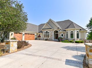 383 Legend Vw, Wales, WI 53183