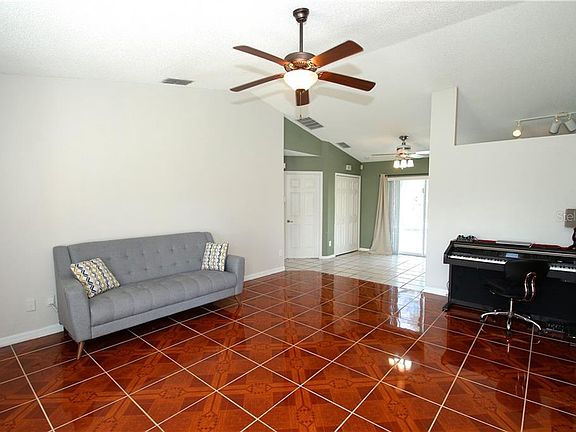 4th image of 1313 Corsino St
