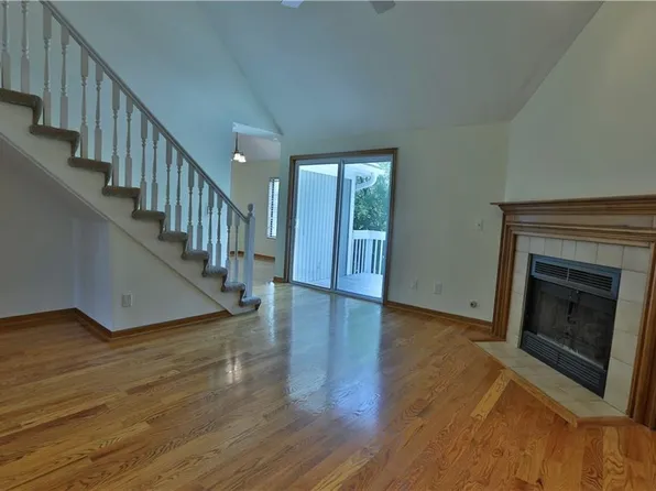 13723 W 58th Ter APT 7, Shawnee, KS 66216