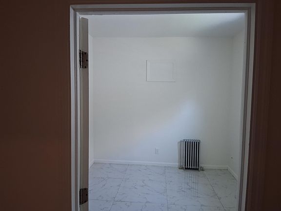 3rd image of 239 Broadway Unit 1-R