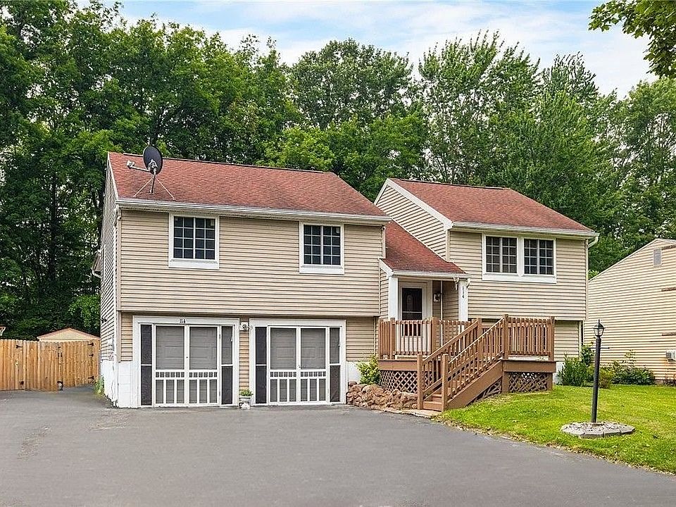 1st image of 114 Snowberry Cres