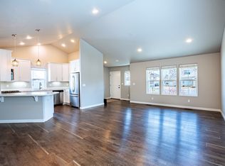 6477 N Descartes Dr, Coeur D Alene, ID 83815