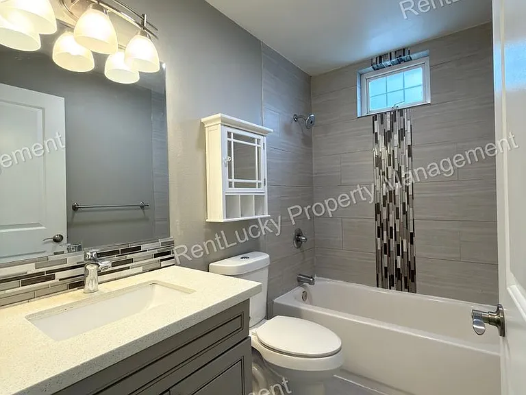 3315 Claremont Ave S — Photo 13