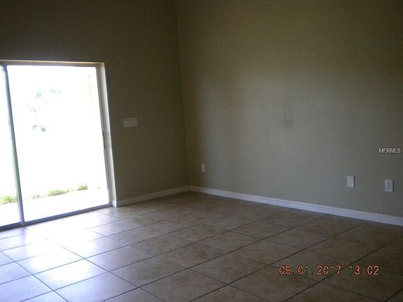 4th image of 465 Marathon Ln