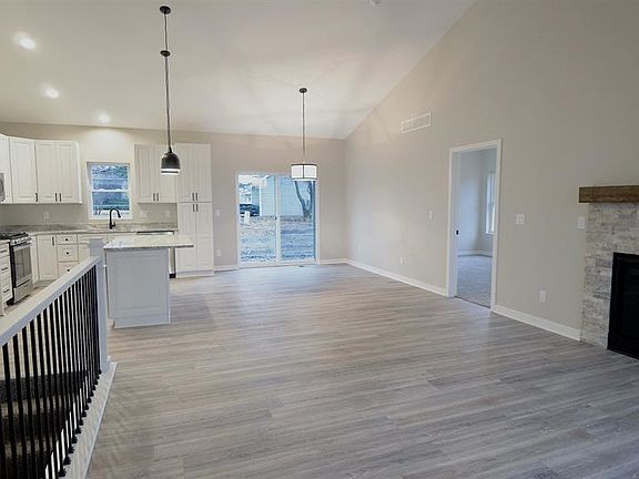 2nd image of 604 Olson Dr
