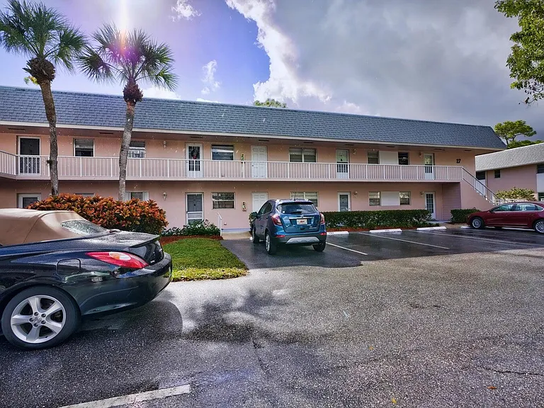 18081 SE Country Club Dr #265 — Photo 18