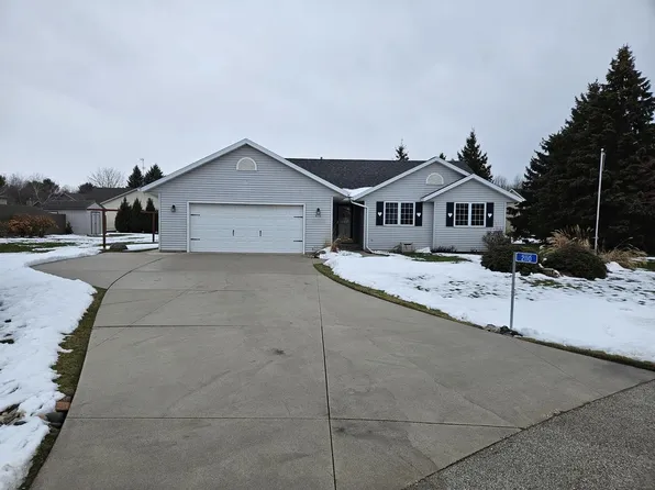 2110 Chestnut CIRCLE, Sheboygan, WI 53083