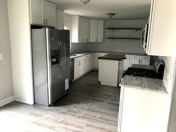4th image of 6N905 Elgin Ave